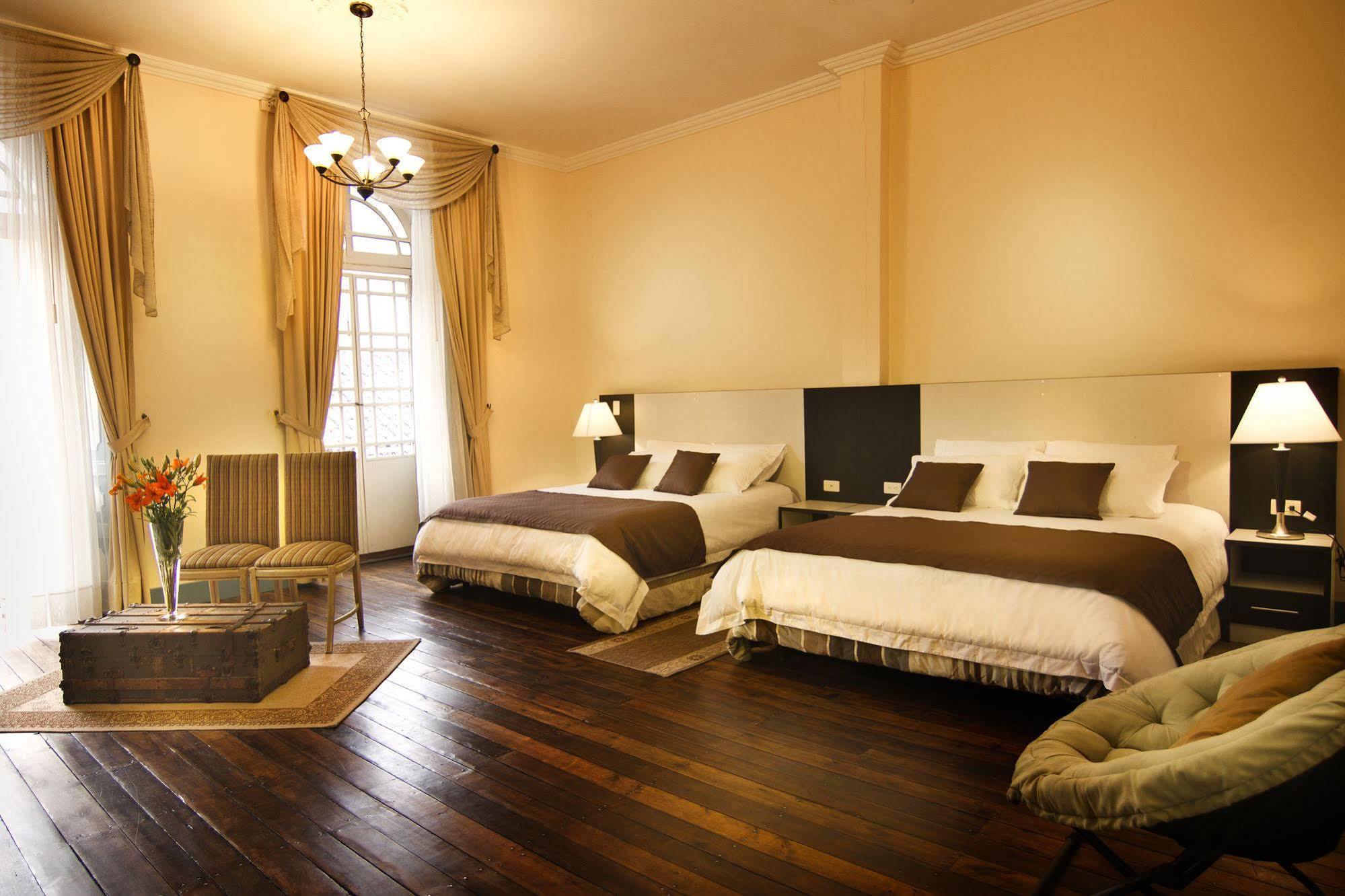 Del Parque Hotel & Suites Cuenca Esterno foto